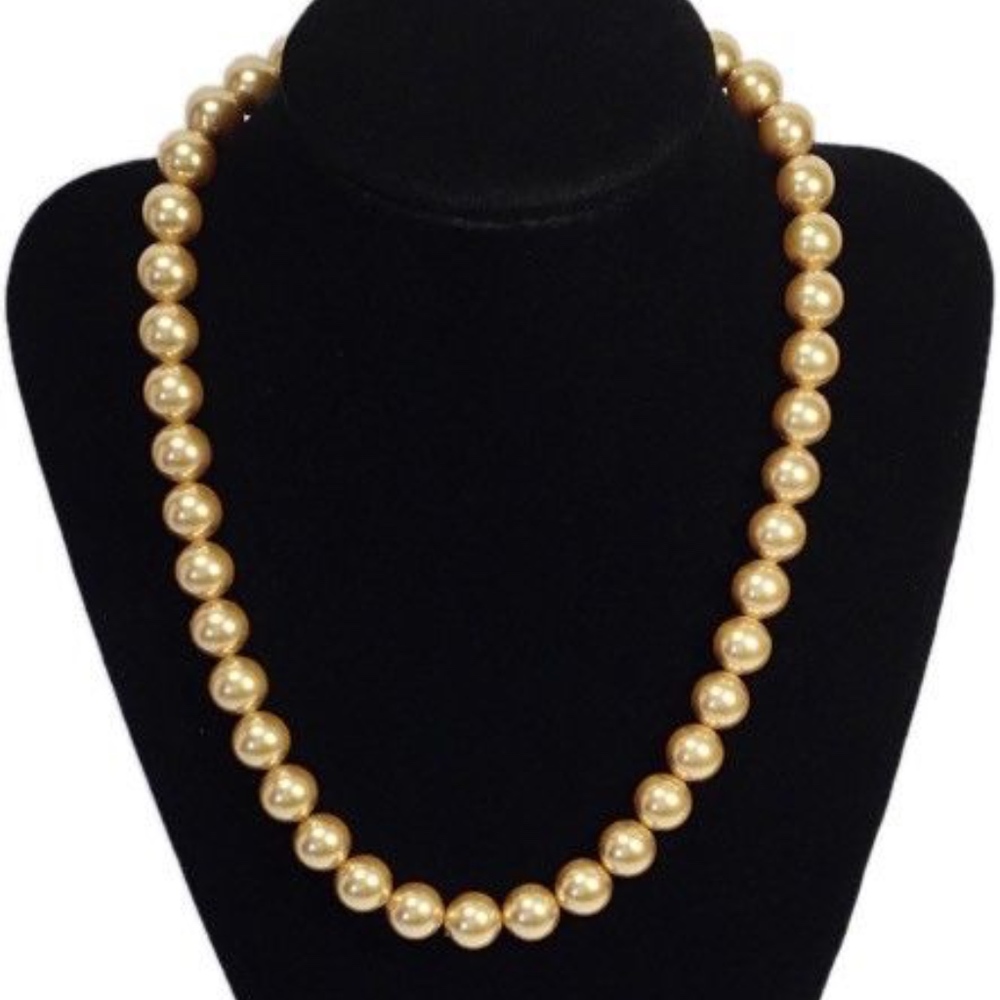Gold Faux Pearl Chocker Necklace 10 mm pearls 16"